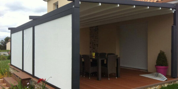 Pergola-with-privacy-screens